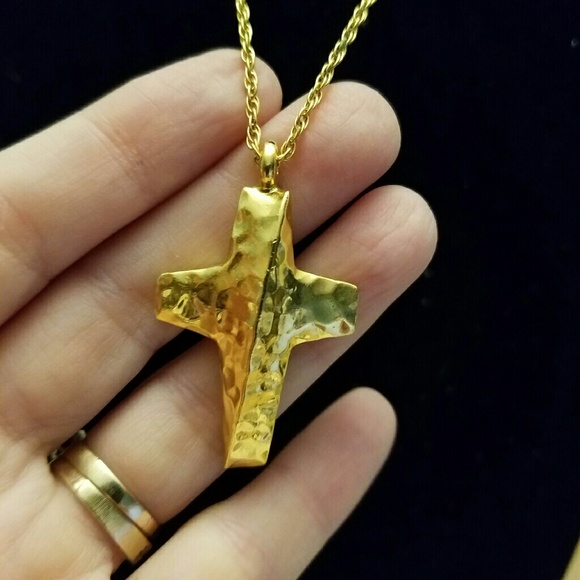 Trifari necklace with a cross pendant - Picture 2 of 8